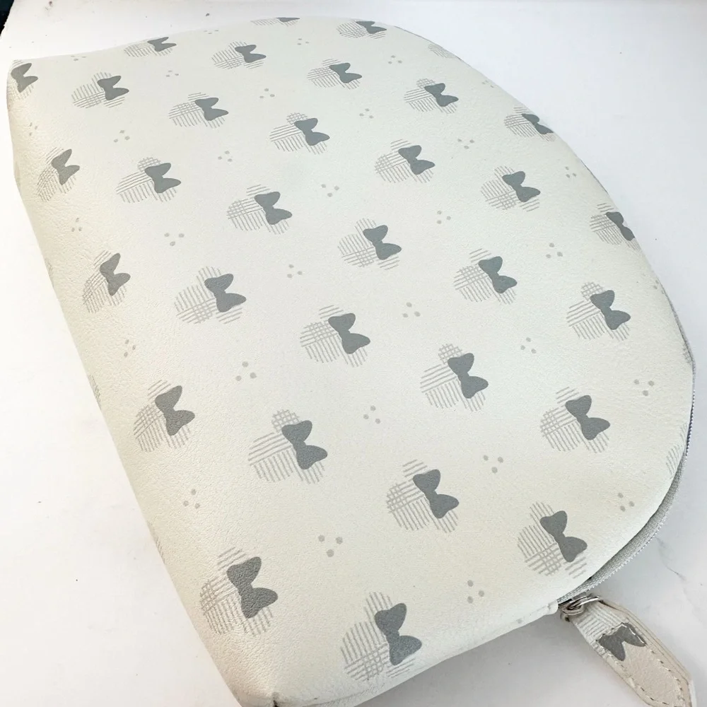 Disney travel bag make up toiletry bag Minnie small zip top